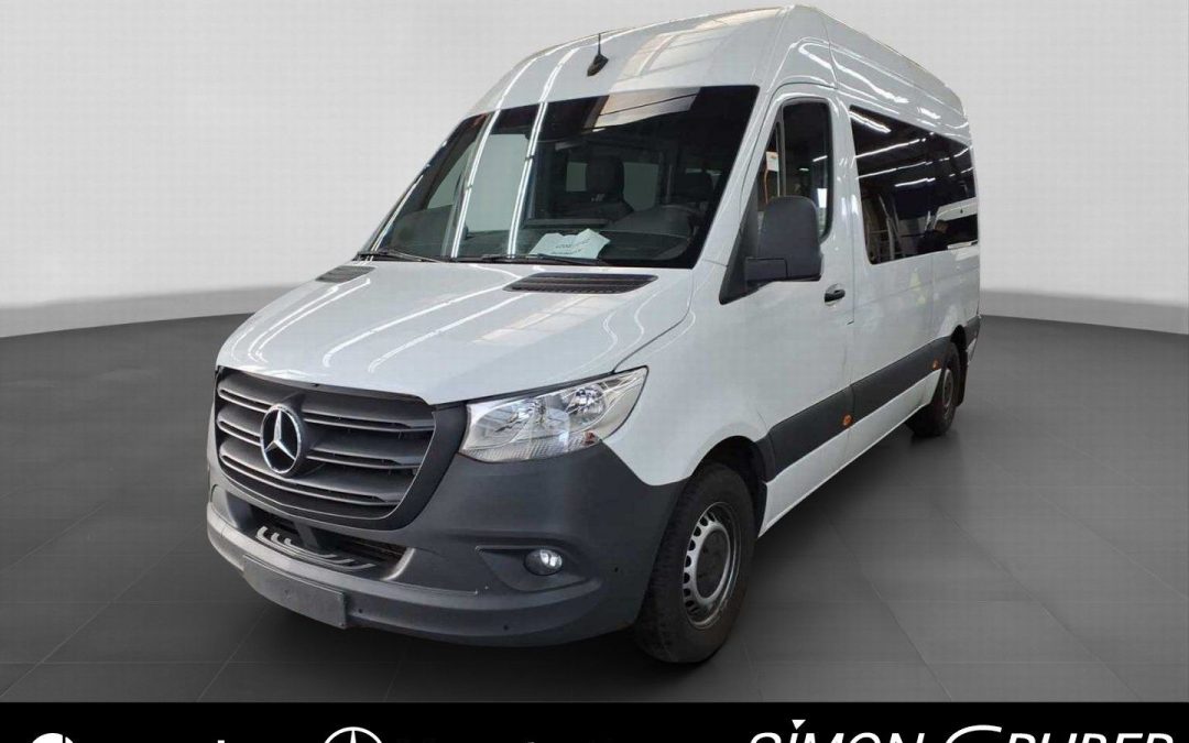 Mercedes-Benz Sprinter 317 Tourer hoch Standard Rollstuhl Lift
